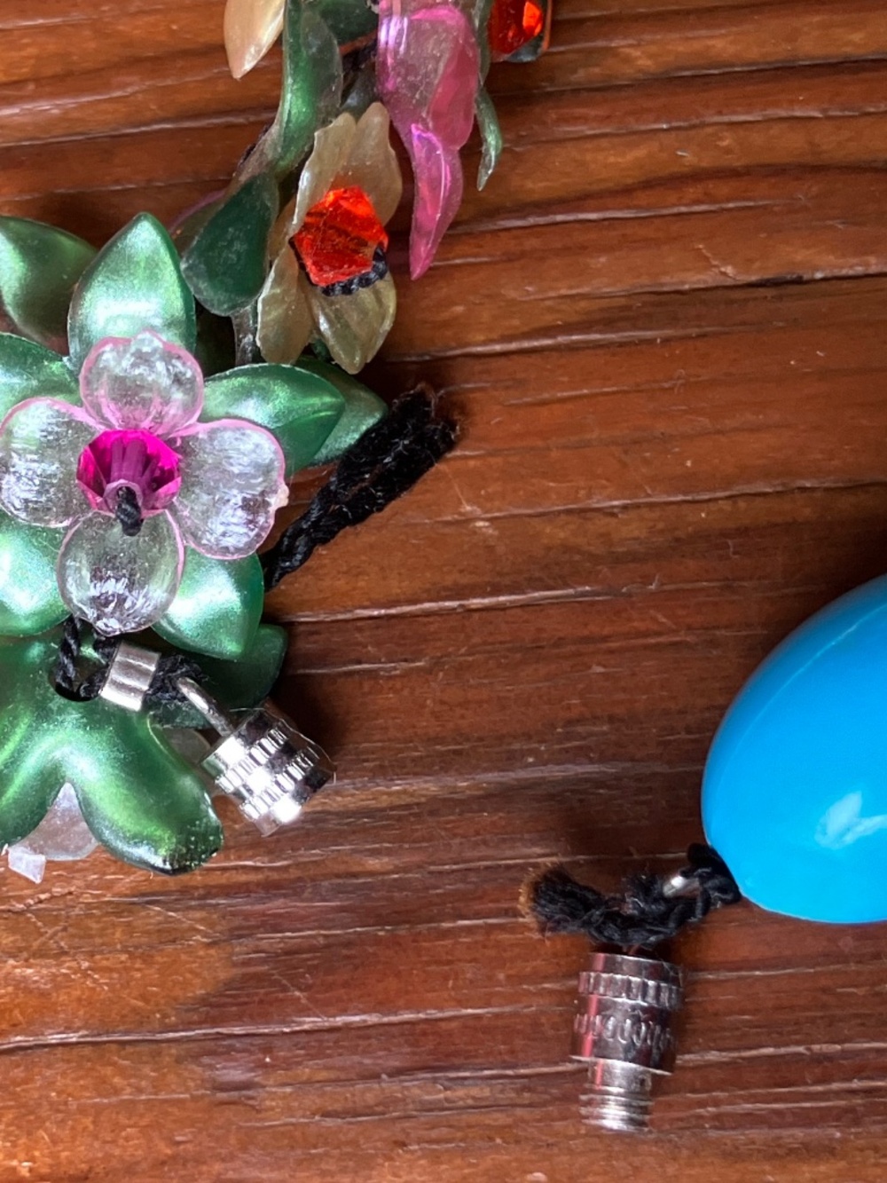 Whimsical 3D Flower & Leaf Beaded Statement Bracelet - Picture 12 of 12